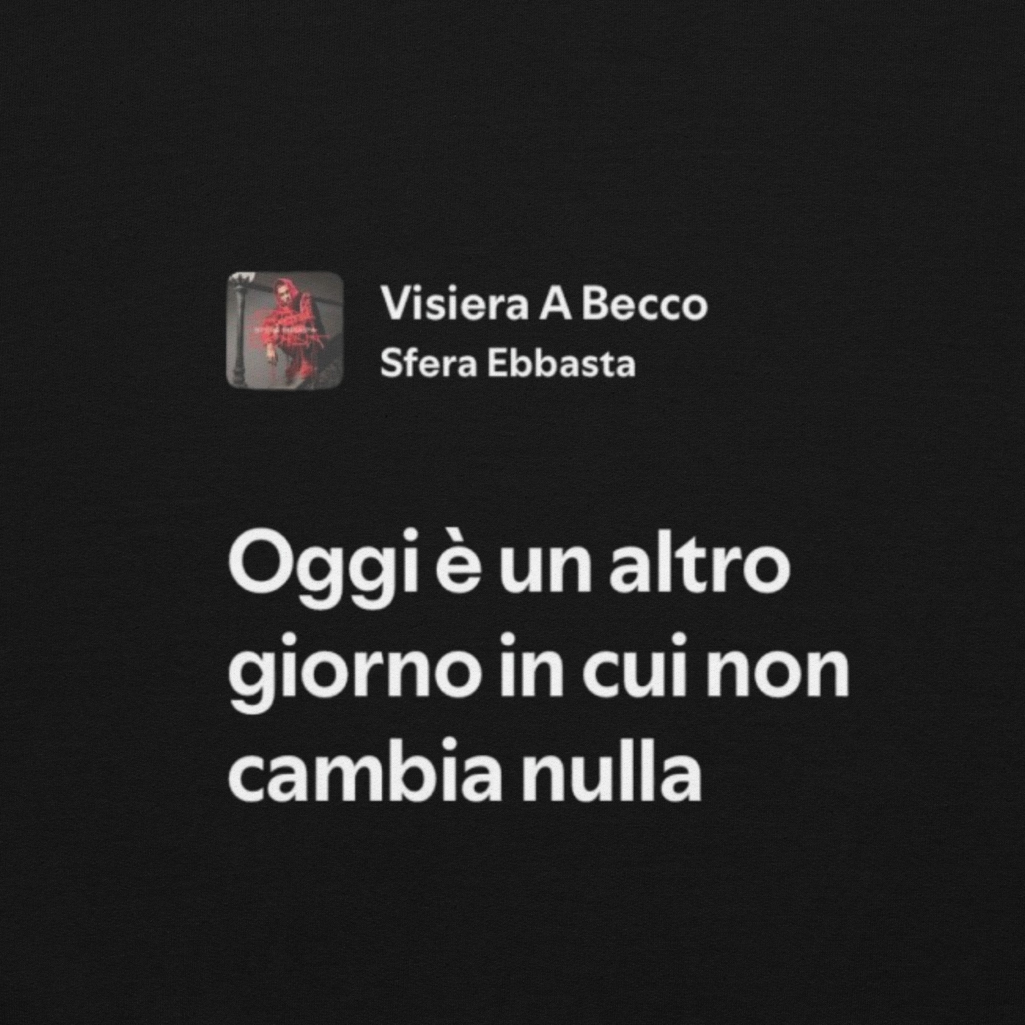 SFERA EBBASTA - VISIERA A BECCO - ALTRO GIORNO IN CUI NON CAMBIA NULLA